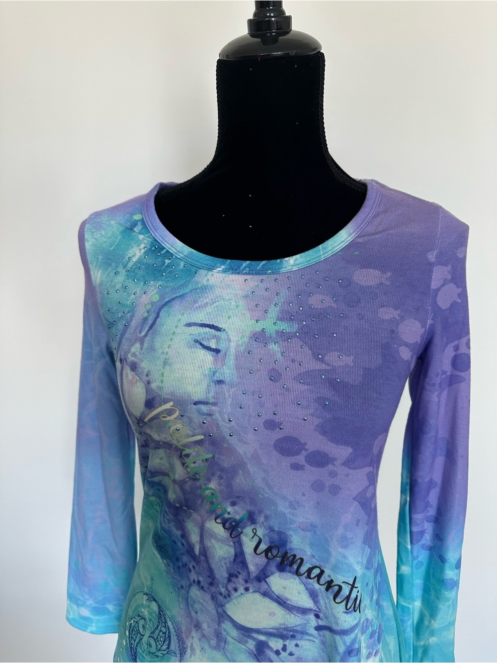 Women’s One World Pisces Zodiac 3/4 Sleeve Shirt - Picture 3 of 6